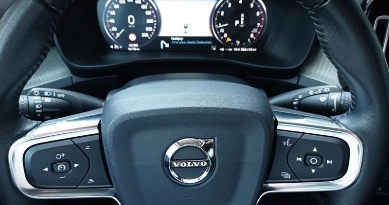 Volvo XC 40 cena 114900 przebieg: 121062, rok produkcji 2019 z Kraków małe 781